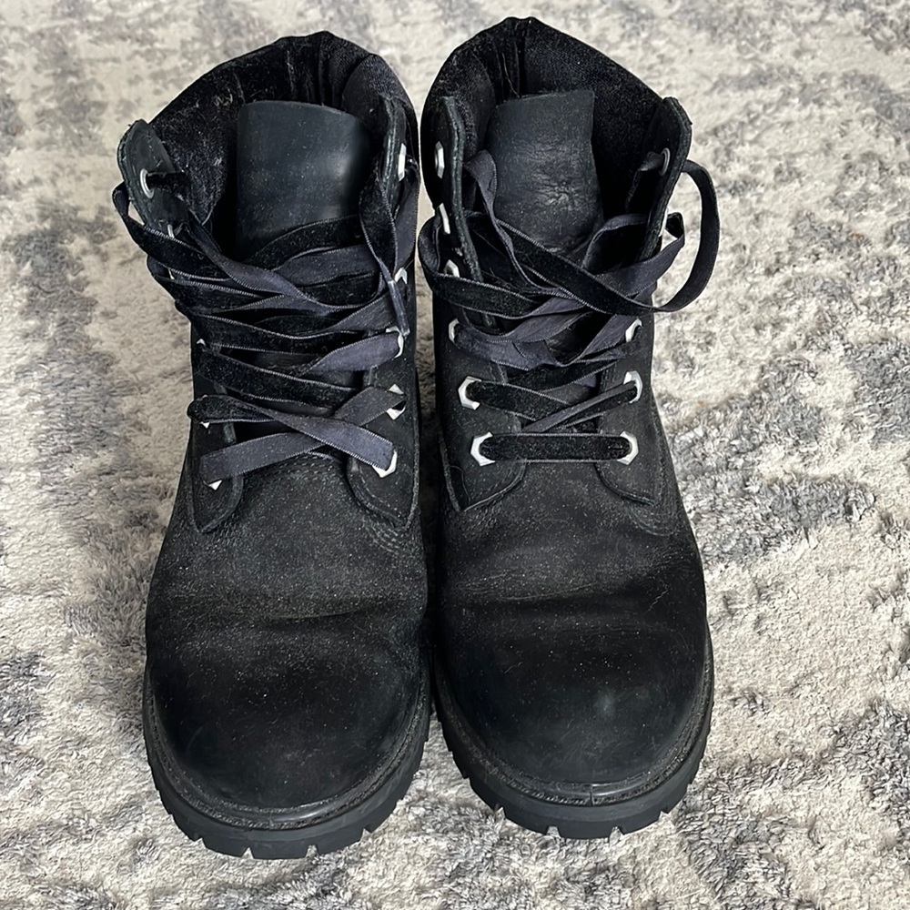 Black Timberlands